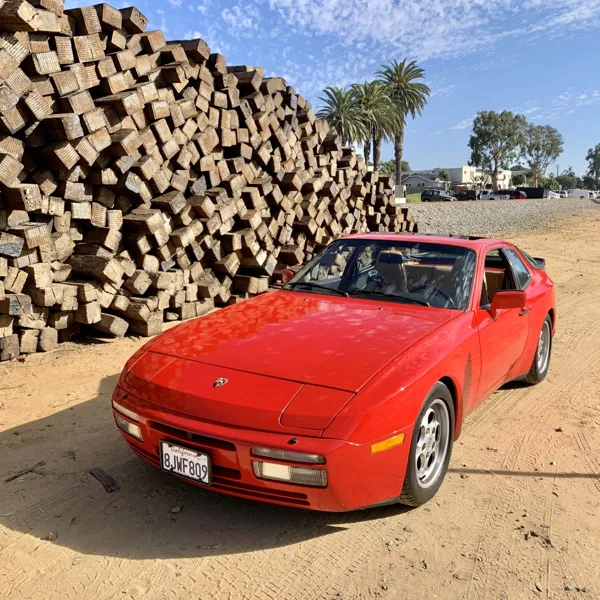1986 Porsche 944 Turbo photo 2