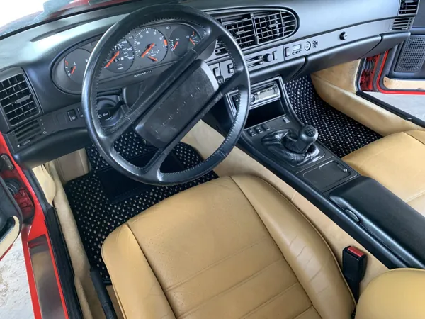 1986 Porsche 944 Turbo photo 9
