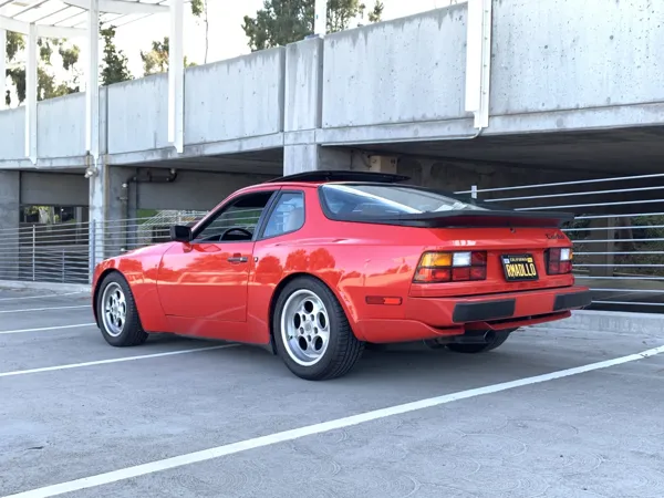 1986 Porsche 944 Turbo photo 14