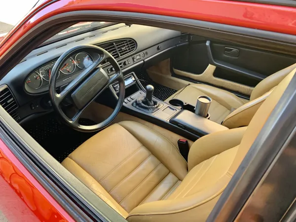 1986 Porsche 944 Turbo photo 26