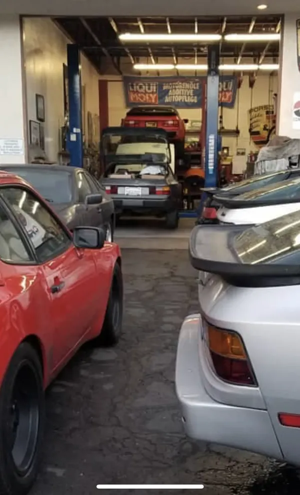 1986 Porsche 944 Turbo photo 37