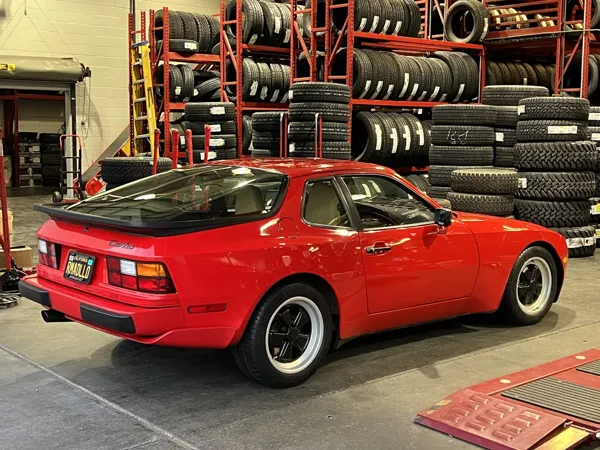1986 Porsche 944 Turbo photo 86