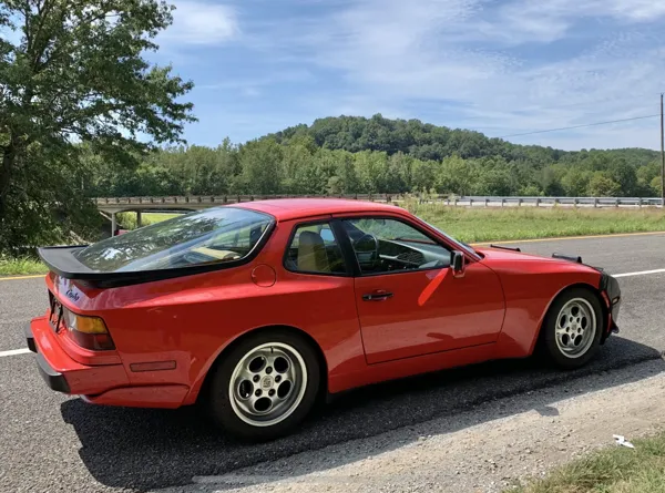 1986 Porsche 944 Turbo photo 92