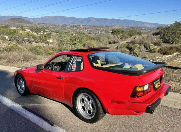 1986 Porsche 944 Turbo photo 96