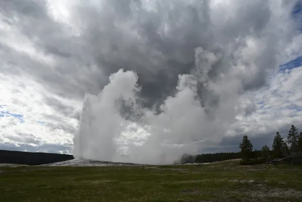 Yellowstone National Park photo 2