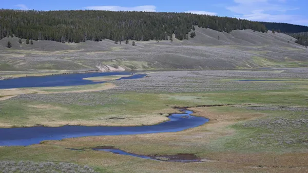 Yellowstone National Park photo 10