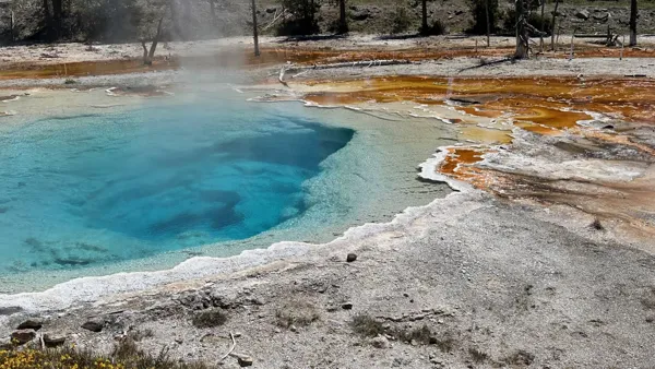 Yellowstone National Park photo 23