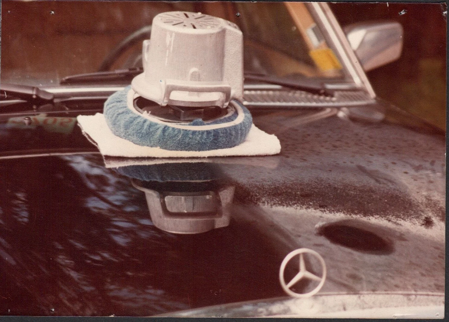 Polisher on mercedes hood